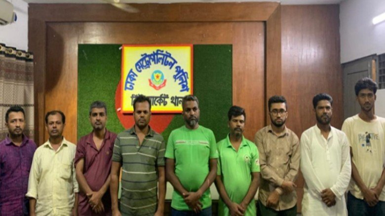 রাজধানীর নিউমার্কেট ও পল্লবী এলাকায় পুলিশের বিশেষ অভিযান, গ্রেপ্তার ৩০